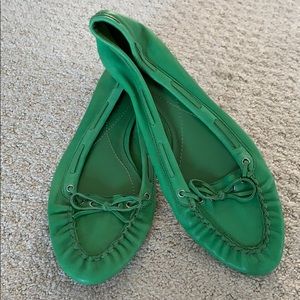 Enzo Angiolini green leather flats. Size 9.
